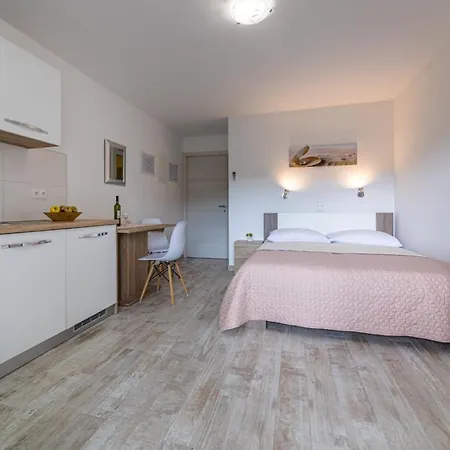 Apartments Augustinovic Baška Exterior foto