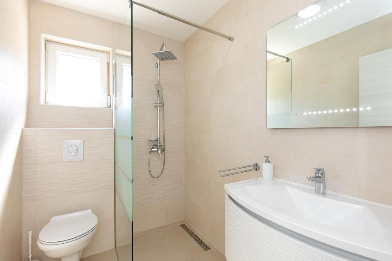 Apartment Augustinovic Baška